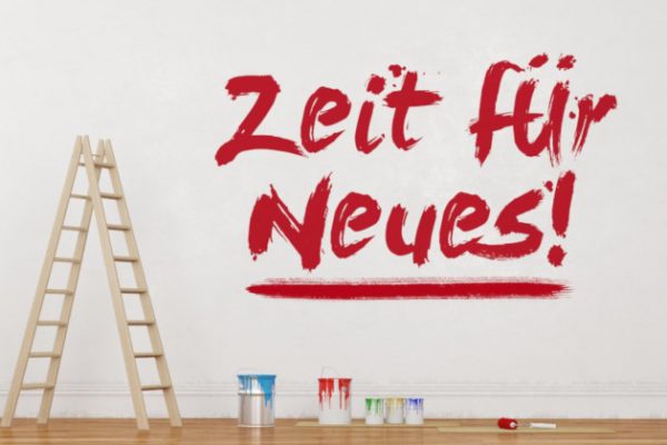 Zeit für Neues - Schriftzug an der Wand Supervsionsgruppe startet