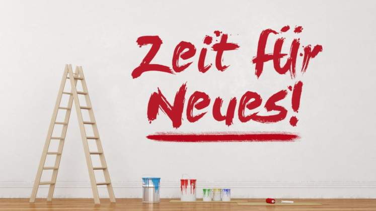 Zeit für Neues - Schriftzug an der Wand Supervsionsgruppe startet